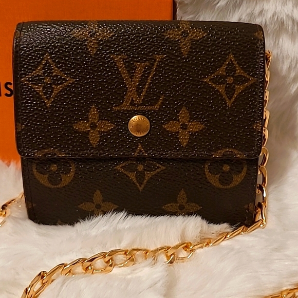 Louis Vuitton Handbags - Authentic Louis wallet with new 47"gold chain